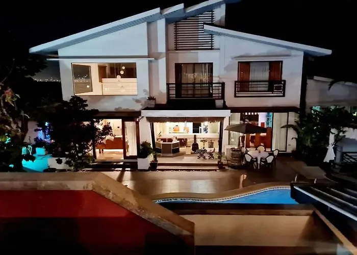 Date & Dine Resort